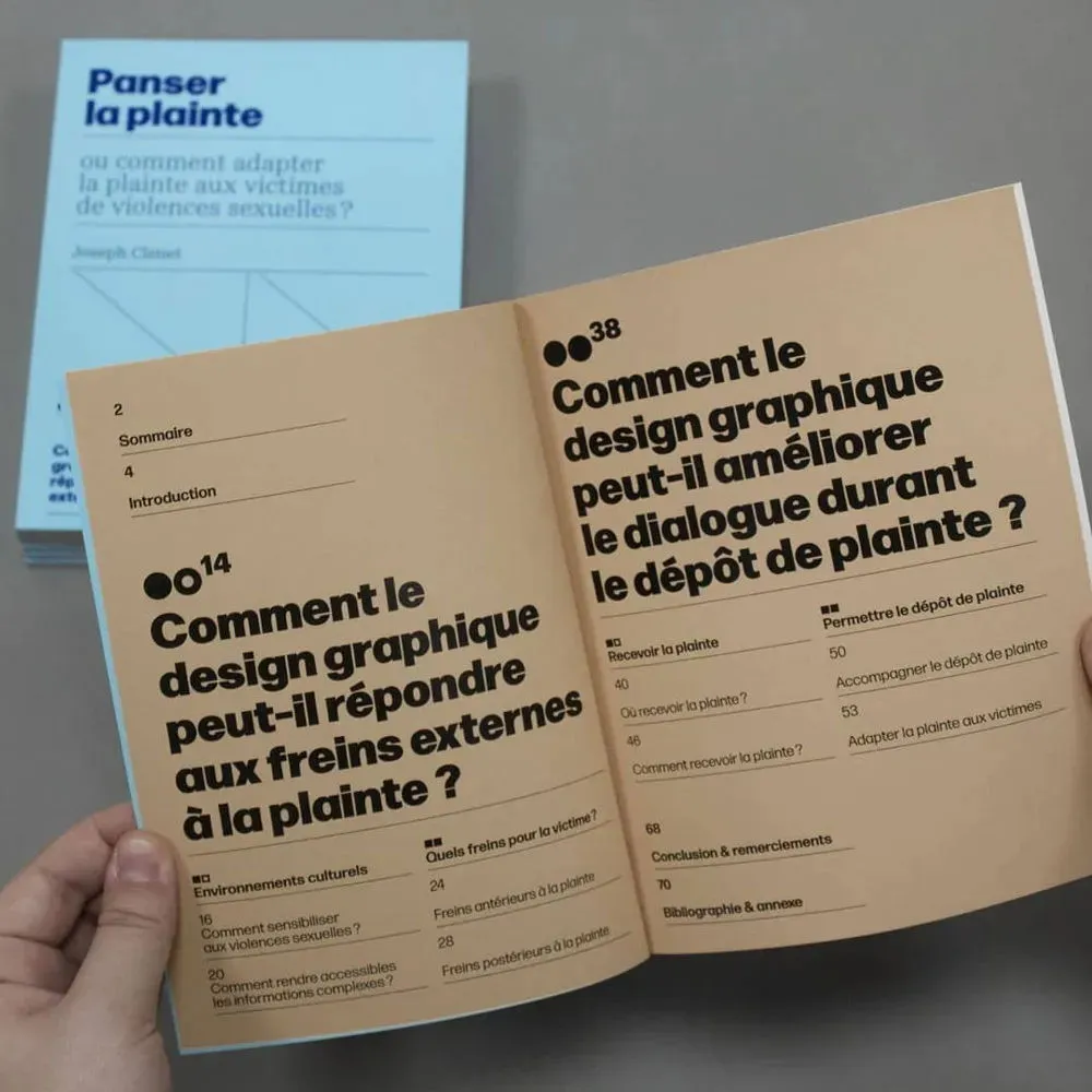 Sommaire du mémoire : 1. Comment le design graphique peut-il répondre aux freins externes à la plainte ? 2. Comment le design graphique peut-il améliorer le dialogue durant le dépôt de plainte ?